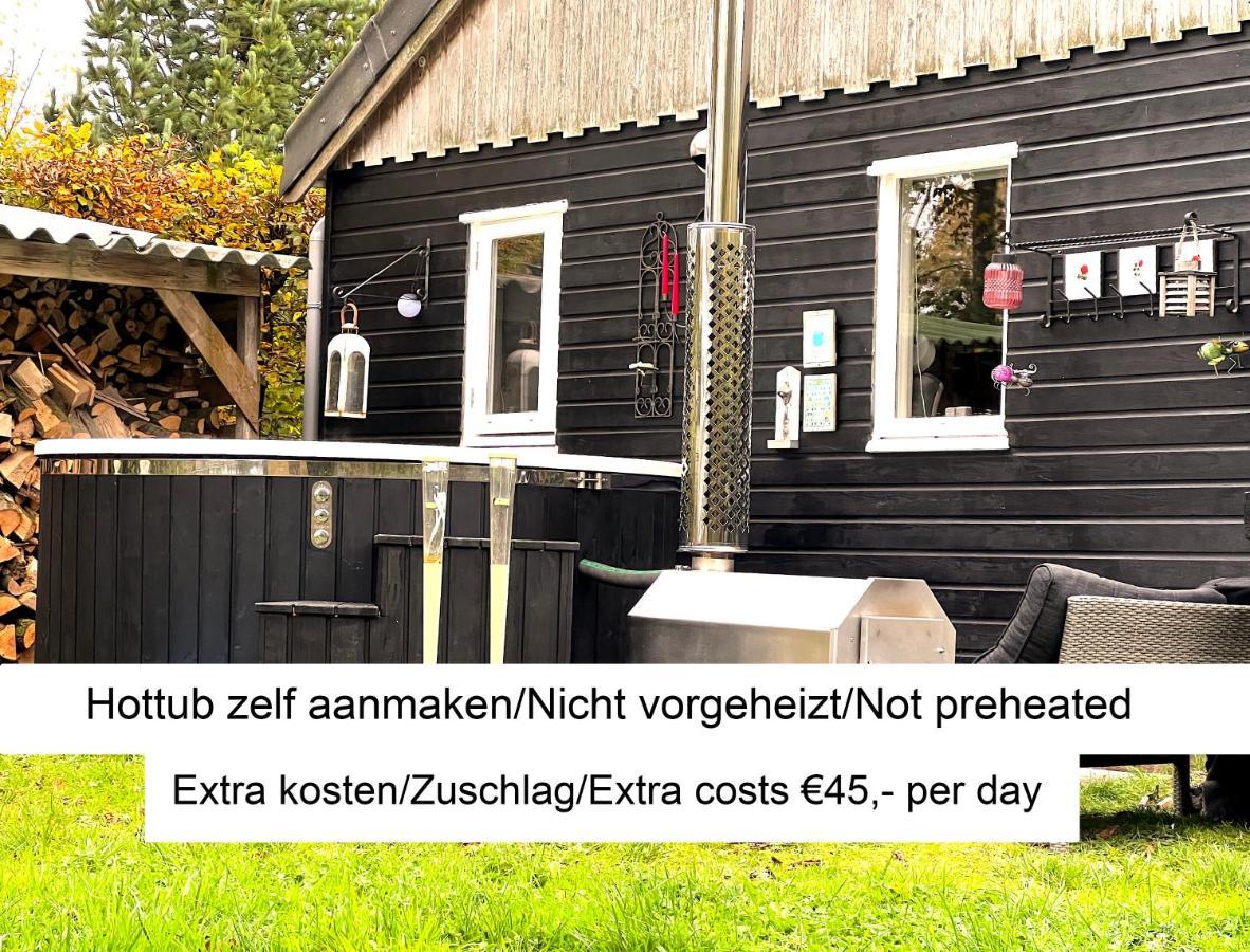 Het Wierhuis Pieterburen Buitenkant foto